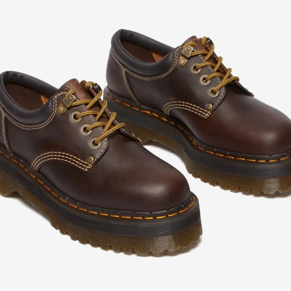 COPY - Doc Martens 8053 Arc Crazy Horse Leather Platform